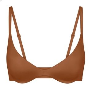 SKIMS wireless super push up bra 34DDD NWT